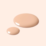 Active Smooth 01 lako tekstūra – smėlio spalvos lašeliai ant šviesaus fono