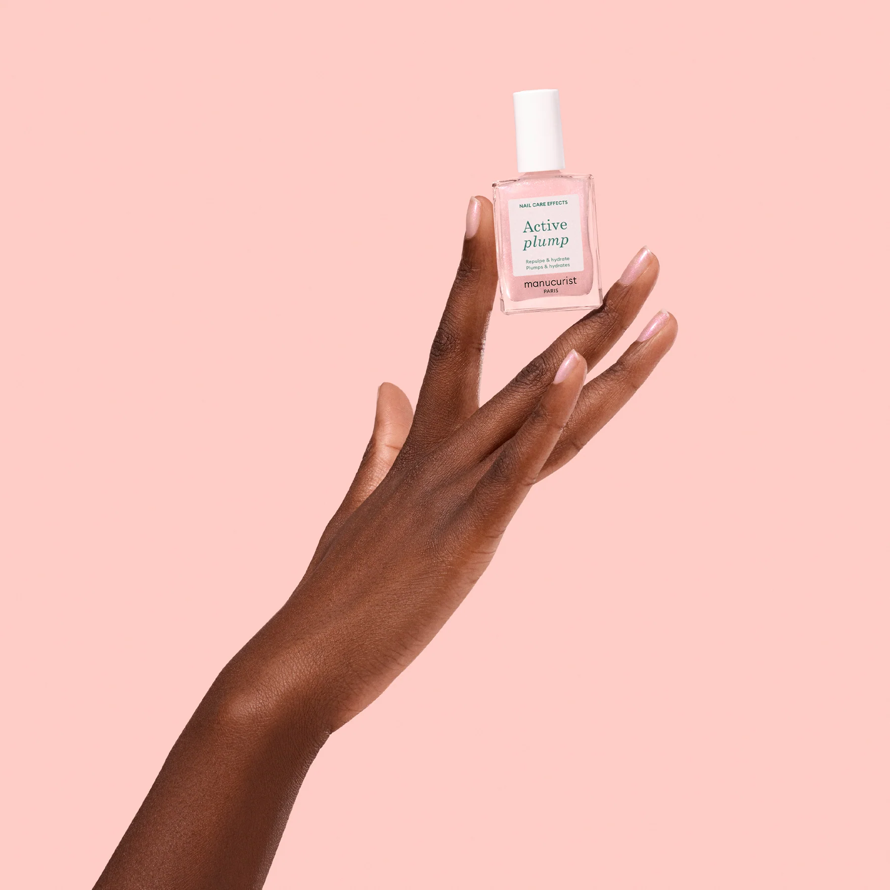 Moteriška ranka su Active Plump – nagai su švelniu rožiniu atspalviu