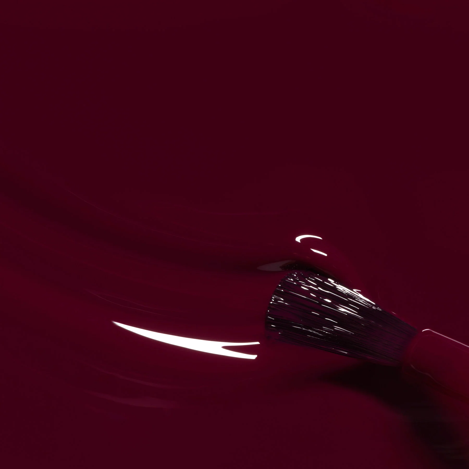 prune-bordo-nagu-lako-spalva